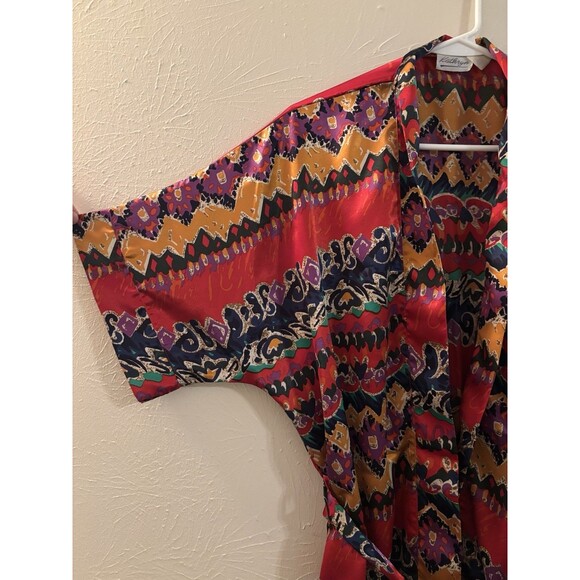 Vintage Size S/M Kathryn Short Red Robe Kimono Wrap Satin Retro Funky Disco - Picture 5 of 8